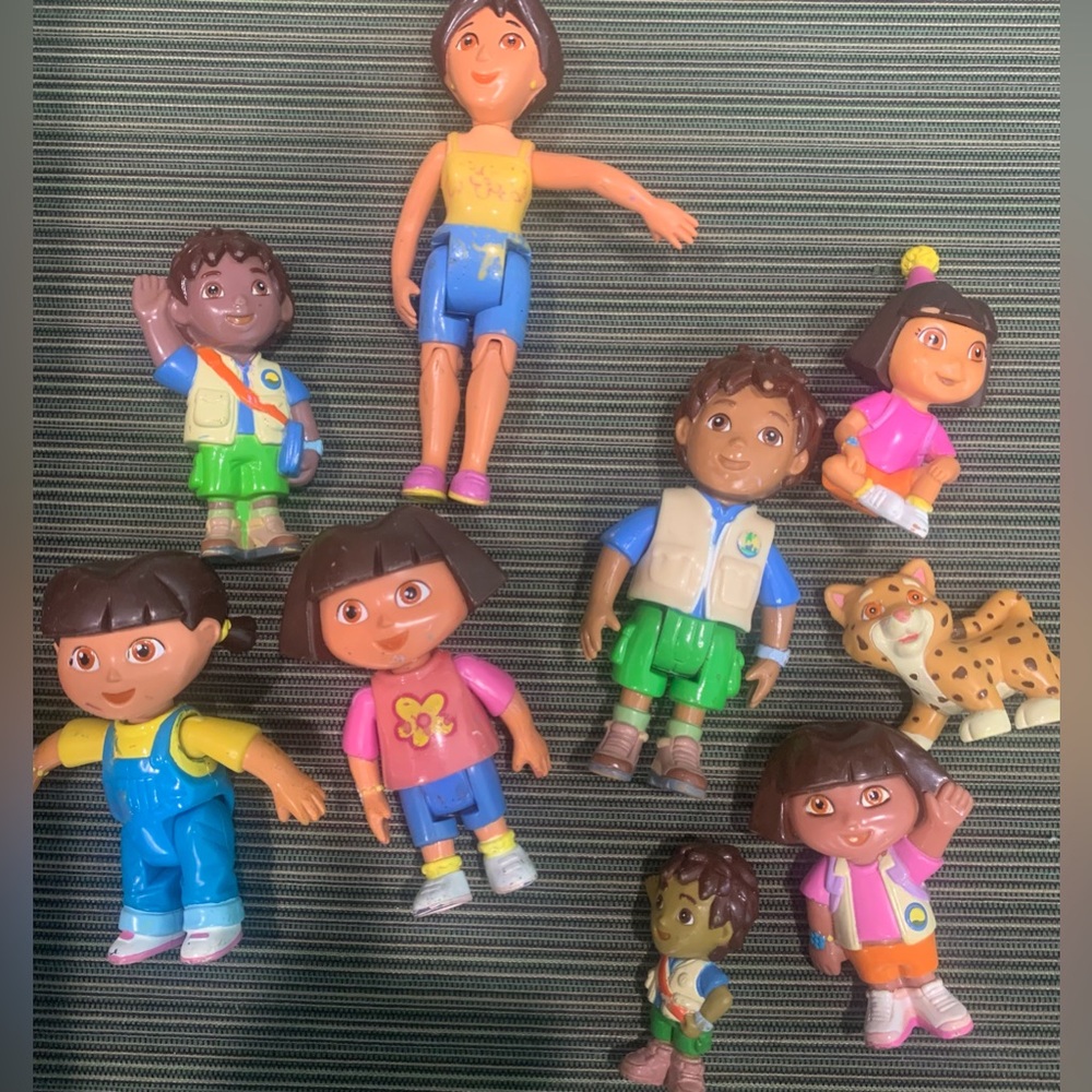 Dora the Explorer Go Diego Assorted Kids Toy Figures - Multicolor toys vintage.